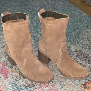 White Mountain “Behari” mid-calf boot